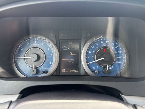 Used 2017 Toyota Sienna XLE Premium FWD image 29