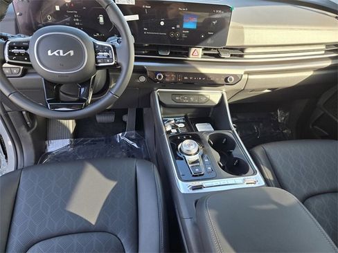 New 2026 Kia Carnival SX image 24