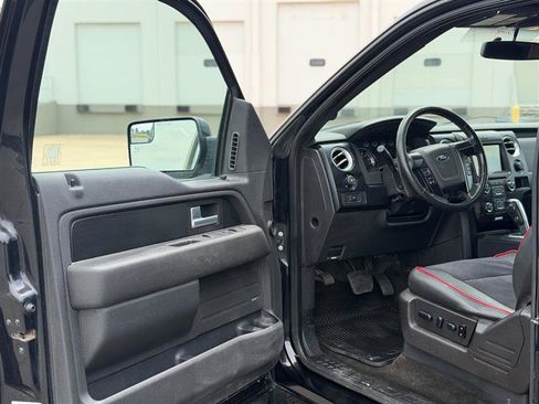 Used 2014 Ford F150 FX4 w/ Equipment Group 402A Luxury AWD/4WD image 16