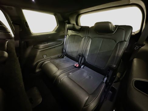 Used 2024 Jeep Grand Cherokee L Laredo image 29