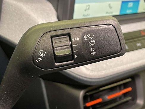 Used 2023 Ford Maverick XLT image 36