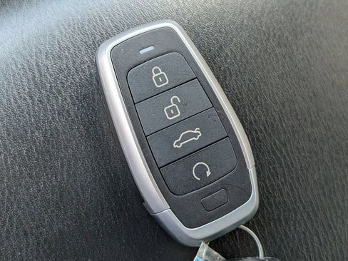Used 2019 INFINITI QX80 Luxe w/ Proassist Package RWD image 36