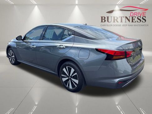 Used 2020 Nissan Altima 2.5 SV AWD/4WD image 6