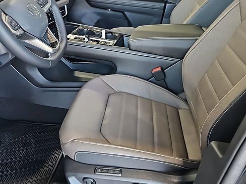 New 2026 Volkswagen Atlas SEL AWD/4WD image 32