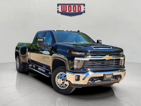 New 2026 Chevrolet Silverado 3500 LT w/ Safety Package AWD/4WD image 1