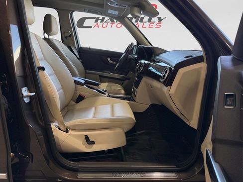 Used 2014 Mercedes-Benz GLK 350 4MATIC image 17