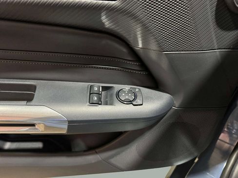 Used 2025 Ford Mustang Premium image 9
