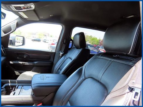 Used 2022 RAM 1500 Limited w/ Body Color Bumper Group AWD/4WD image 8