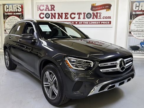 Used 2020 Mercedes-Benz GLC 300 4MATIC image 2