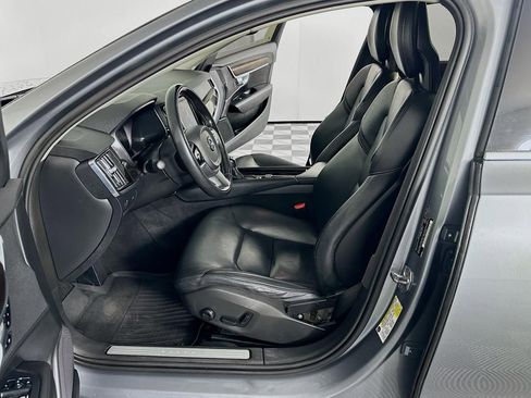 Used 2018 Volvo S90 T6 Momentum w/ Convenience Package image 24