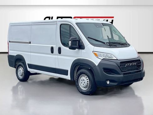 Used 2025 RAM ProMaster 1500 w/ Convenience Group FWD image 1