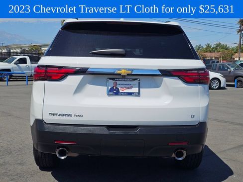 Used 2023 Chevrolet Traverse LT w/ LPO, Cargo Package AWD/4WD image 6