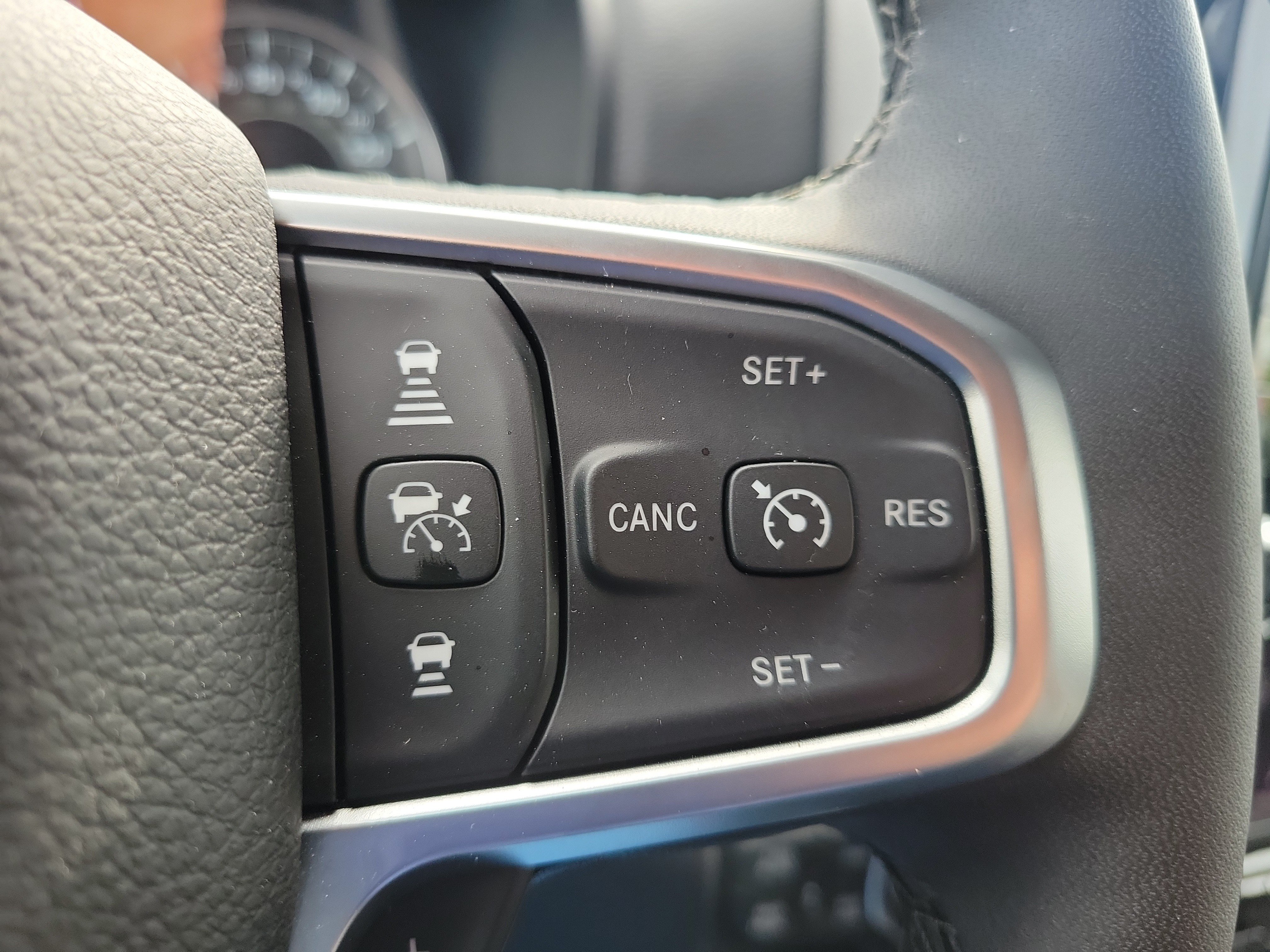 Used 2025 RAM 1500 Big Horn AWD/4WD image 18