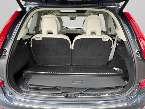 Used 2023 Volvo XC90 B6 Core w/ Protection Package Premier AWD/4WD image 31