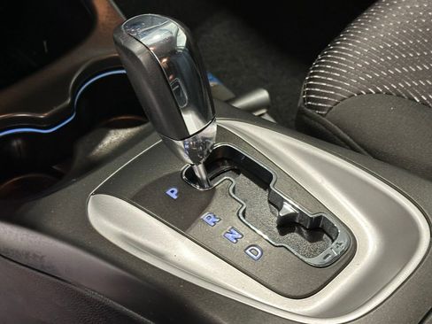 Used 2019 Dodge Journey SE FWD image 24