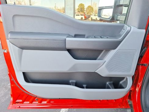 New 2026 Ford F250 XLT w/ FX4 Off-Road Package image 2