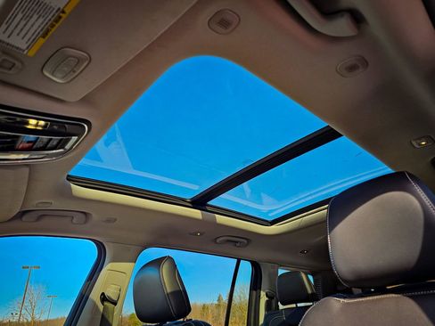 Certified 2024 Jeep Grand Cherokee L Limited image 16