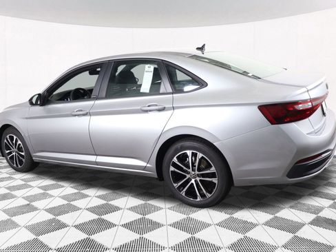 Used 2025 Volkswagen Jetta Sport image 24