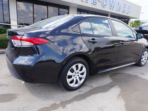 Used 2023 Toyota Corolla LE image 6
