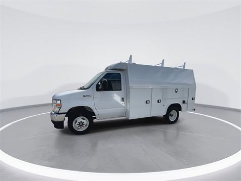 New 2025 Ford E-350 and Econoline 350 Super Duty w/ Power Equipment Group image 4