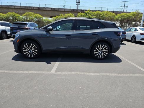 Used 2024 Volkswagen ID.4 S RWD image 8