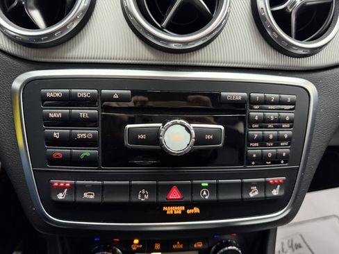 Used 2015 Mercedes-Benz GLA 250 4MATIC image 17