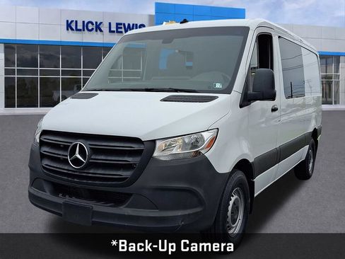Used 2022 Mercedes-Benz Sprinter 2500 image 3