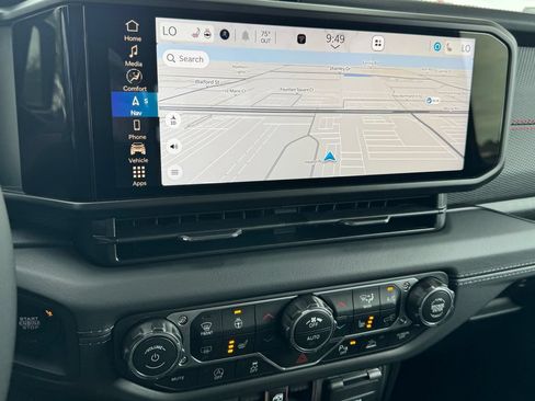 New 2026 Jeep Gladiator Rubicon AWD/4WD image 18