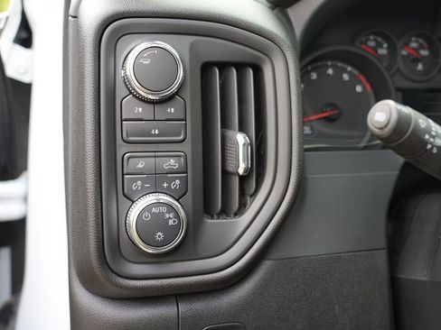 Used 2024 GMC Sierra 3500 Pro AWD/4WD image 16