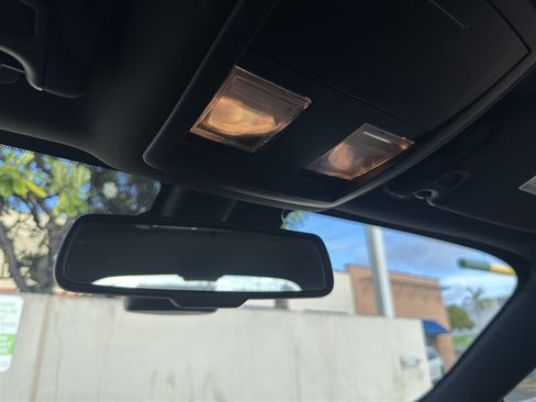 Used 2017 Dodge Challenger SXT RWD image 23