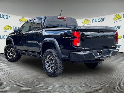 Used 2024 Chevrolet Colorado ZR2 w/ ZR2 Convenience Package III AWD/4WD image 4
