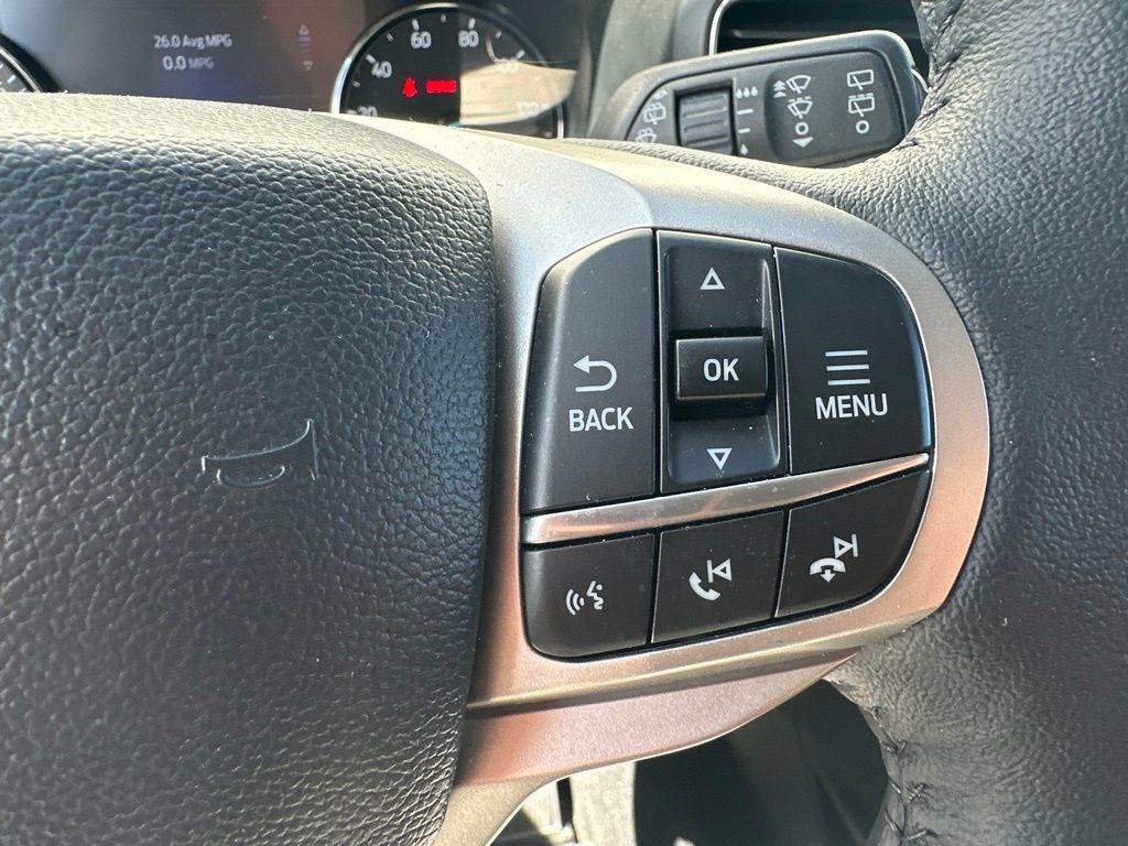 Used 2024 Ford Explorer XLT w/ Equipment Group 202A AWD/4WD image 39