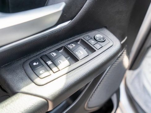 Used 2023 RAM 1500 Big Horn AWD/4WD image 18
