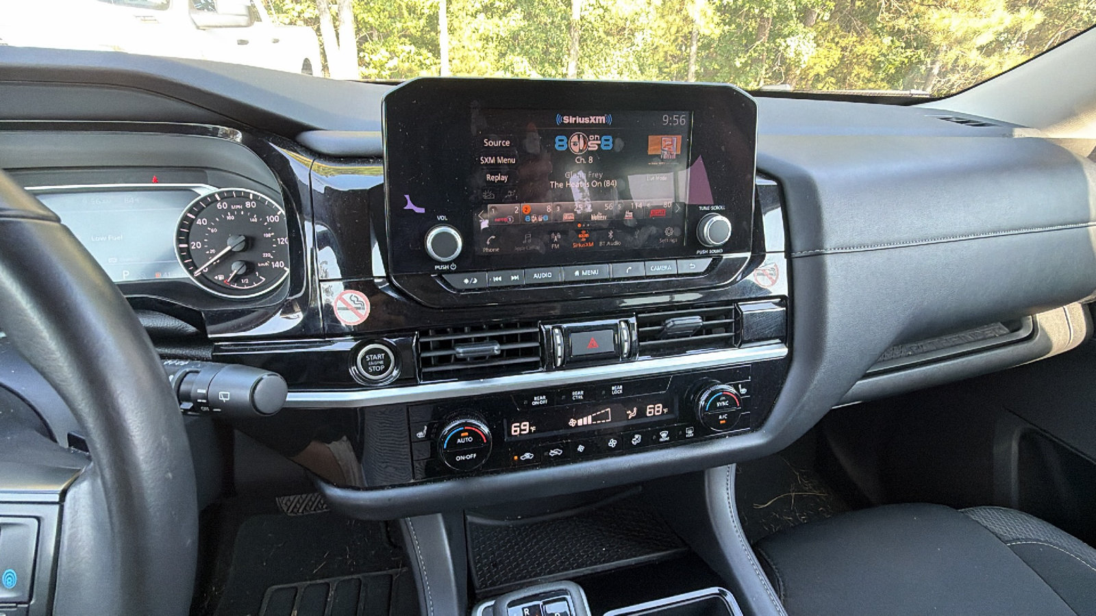 Used 2024 Nissan Pathfinder SV AWD/4WD image 34