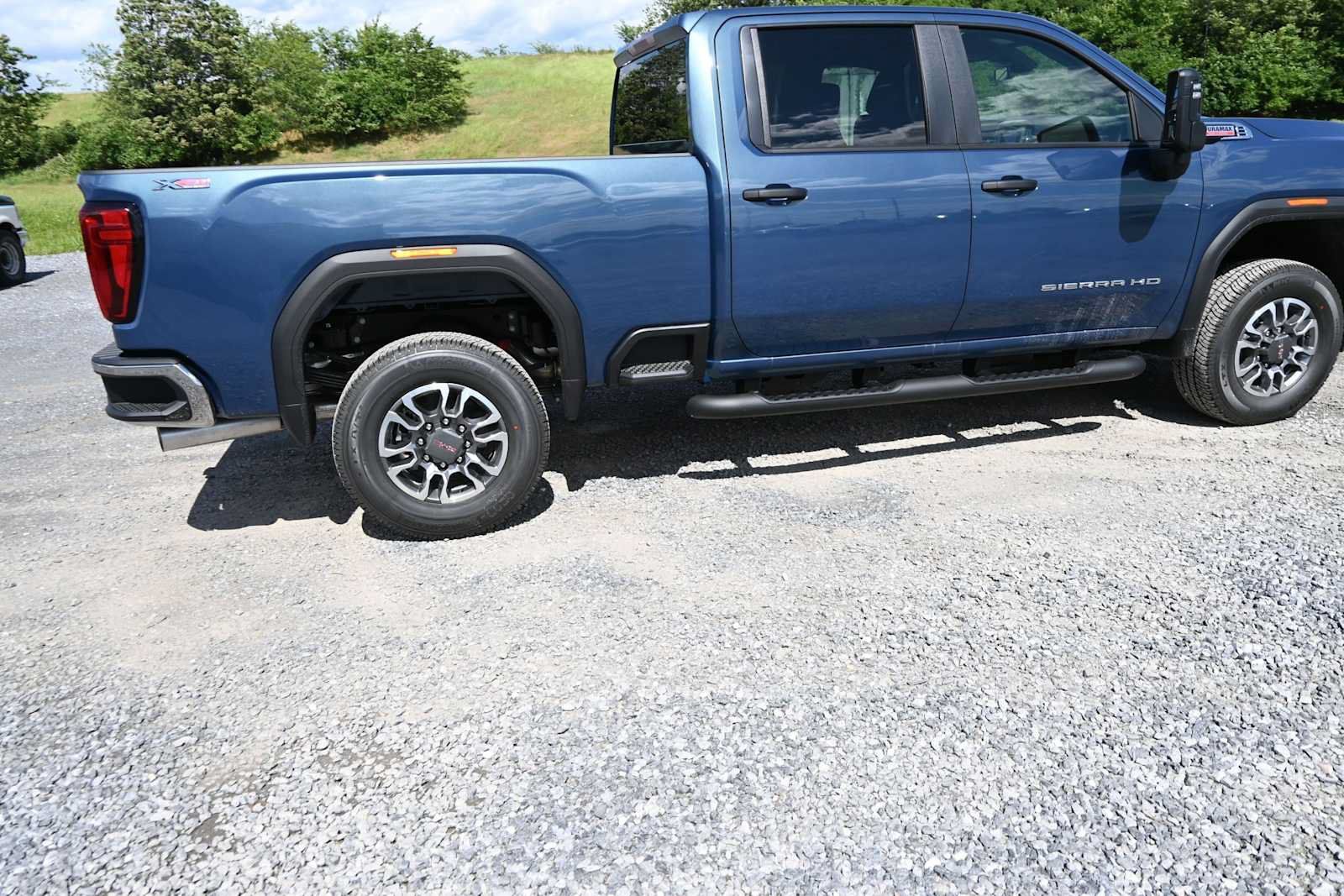 New 2026 GMC Sierra 3500 Pro w/ 1SA Pro Safety Plus Package AWD/4WD image 23