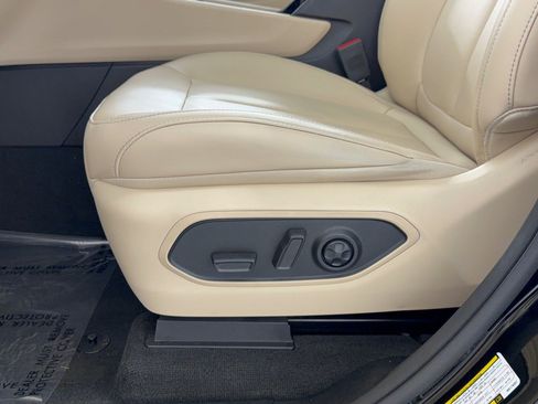 Used 2021 Jeep Grand Cherokee L Limited RWD image 16