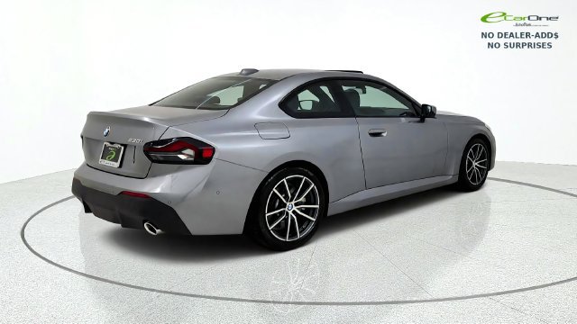 Used 2025 BMW 230i Coupe RWD image 8