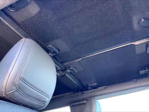 Used 2023 Ford Bronco Badlands image 14