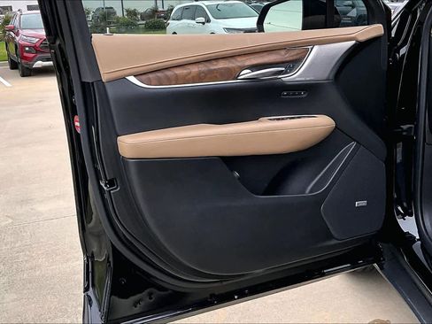 Used 2022 Cadillac XT5 Sportv w/ Platinum Package image 21