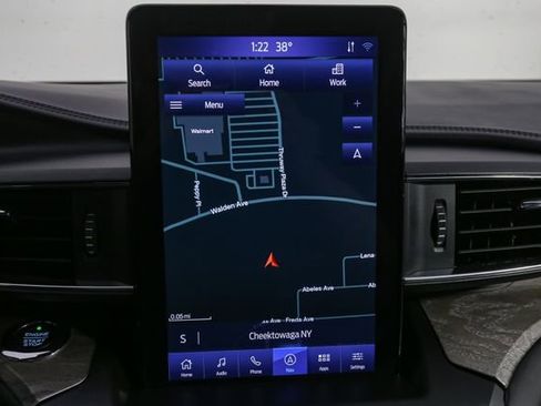 Used 2020 Ford Explorer Platinum image 26