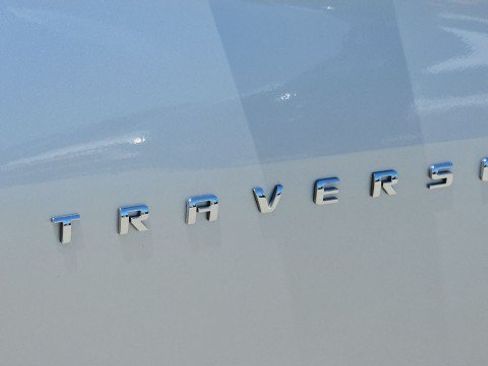 Used 2020 Chevrolet Traverse LT FWD image 31
