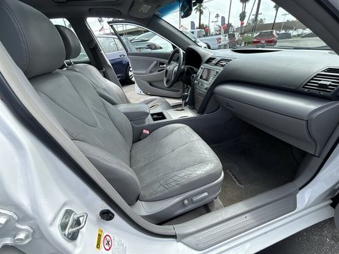 Used 2009 Toyota Camry Hybrid FWD image 14