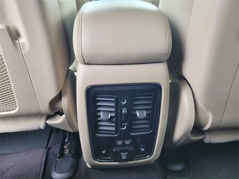 Used 2018 Jeep Grand Cherokee Limited w/ Trailer Tow Group IV image 17