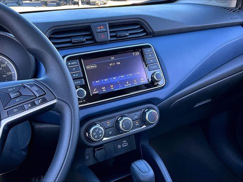 New 2025 Nissan Versa SV image 6