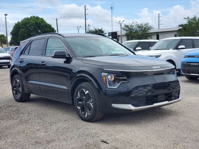New 2025 Kia Niro Wind