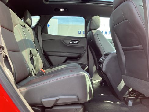Used 2020 Chevrolet Blazer RS AWD/4WD image 36