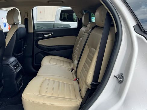 Used 2019 Ford Edge SEL w/ Equipment Group 201A AWD/4WD image 26