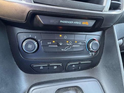 Used 2022 Ford Transit Connect XL image 16