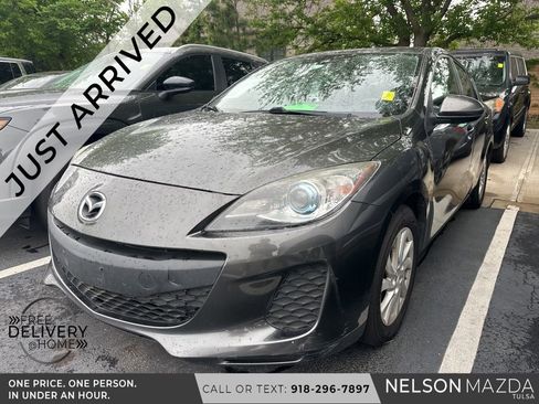 Used 2012 MAZDA MAZDA3 i Grand Touring w/ Tech Pkg FWD image 1