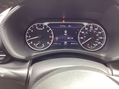 Used 2023 Nissan Sentra SR w/ Midnight Edition Package FWD image 15